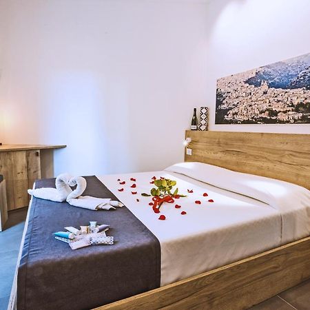 Hotel Fico - Finestra Contemporanea Ragusa Zewnętrze zdjęcie