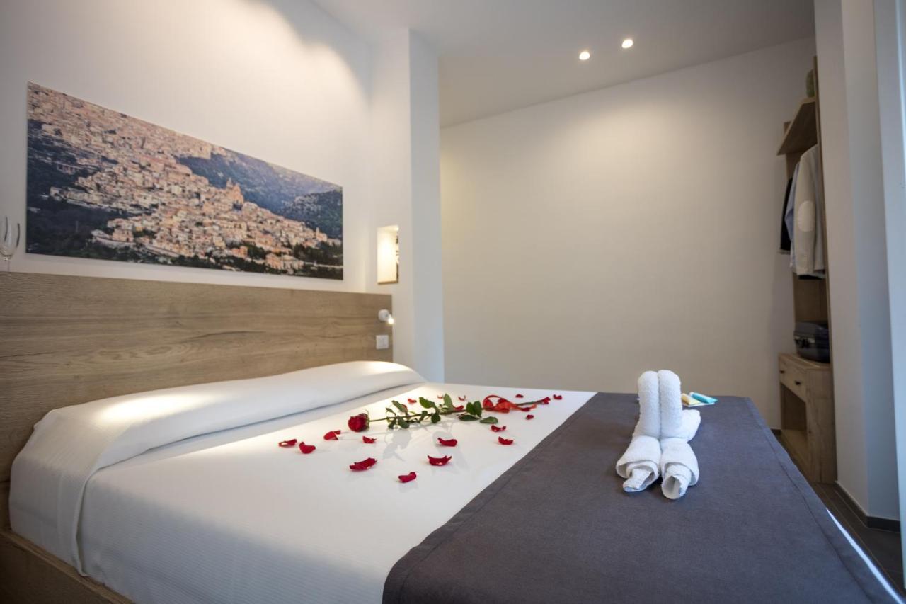 Hotel Fico - Finestra Contemporanea Ragusa Zewnętrze zdjęcie
